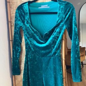 SIZE SMALL URBAN OUTFITTERS CRUSHED VELVET ROMPER